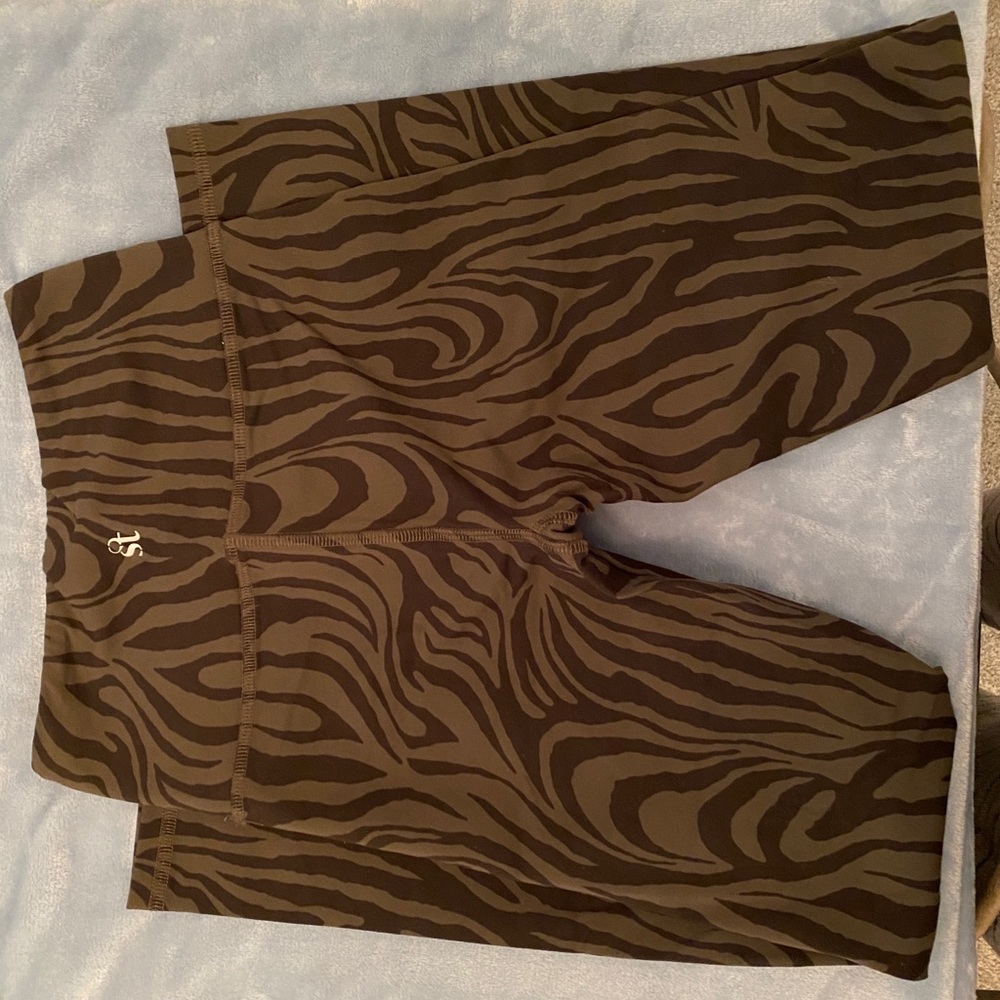 STRUT THIS olive green and black zebra print leggings